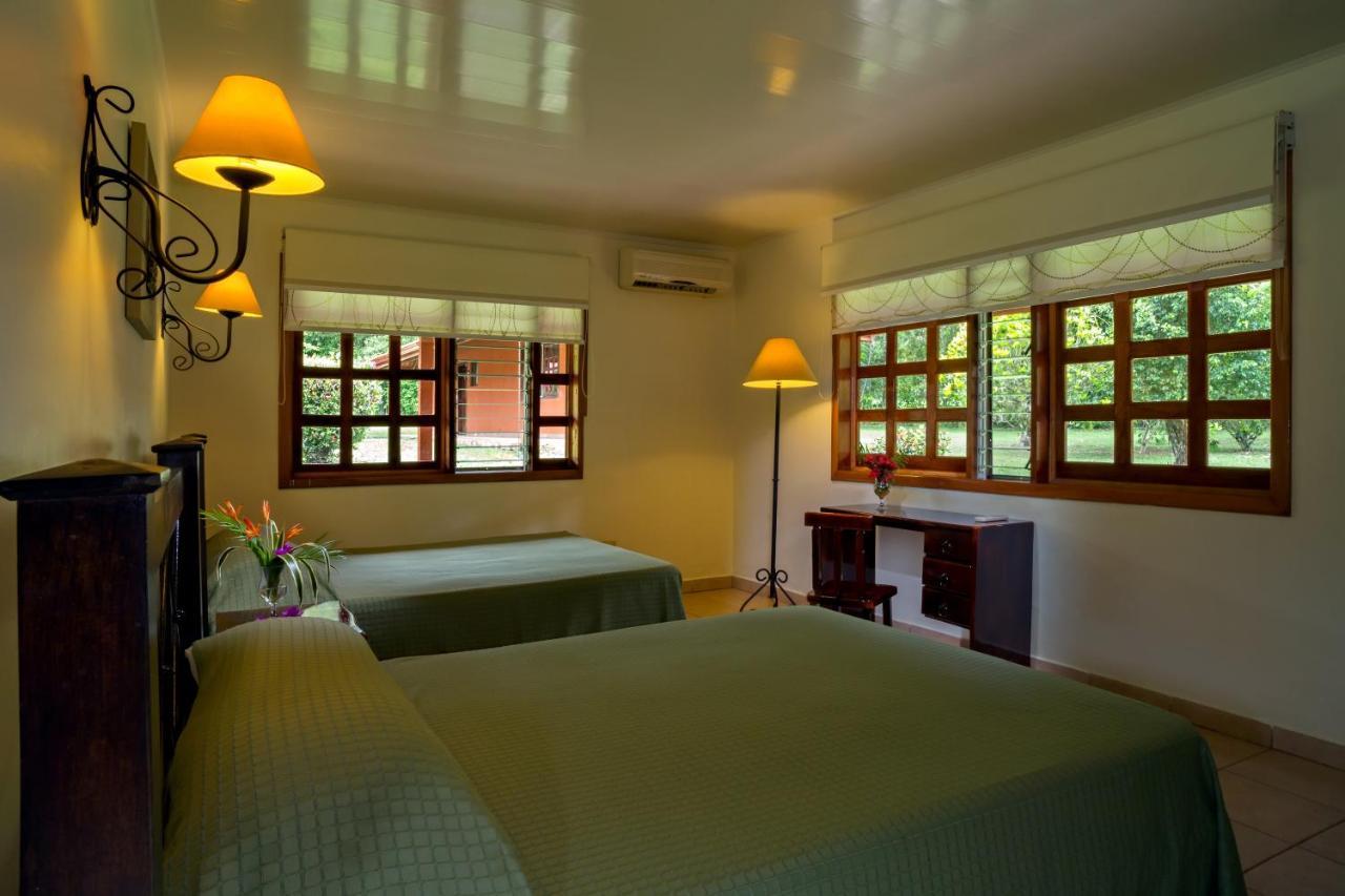 Natural Lodge Cano Negro ภายนอก รูปภาพ